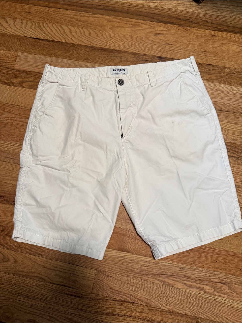 Express Men's White Flat Front Chino Shorts